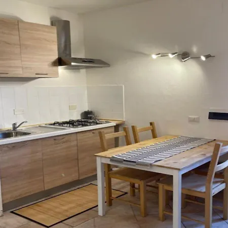 Apartment Celeste In With Private Parking *